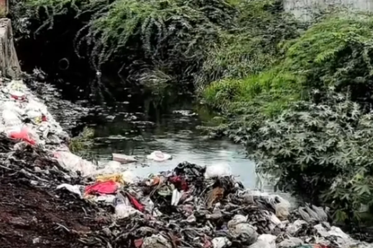 मोती नाला परिसरात नाला सफाई मोहीम
